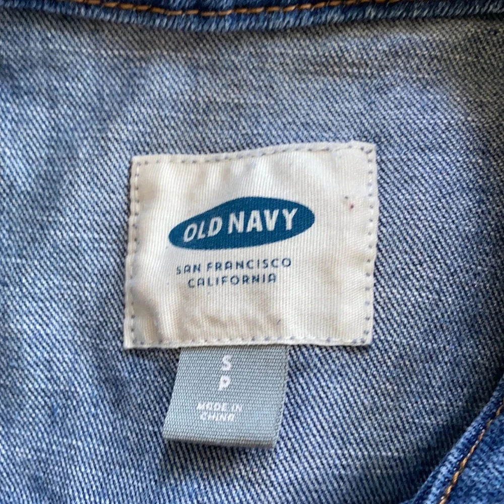 Old Navy Denim Jean Jacket Small S EUC - Picture 4 of 6